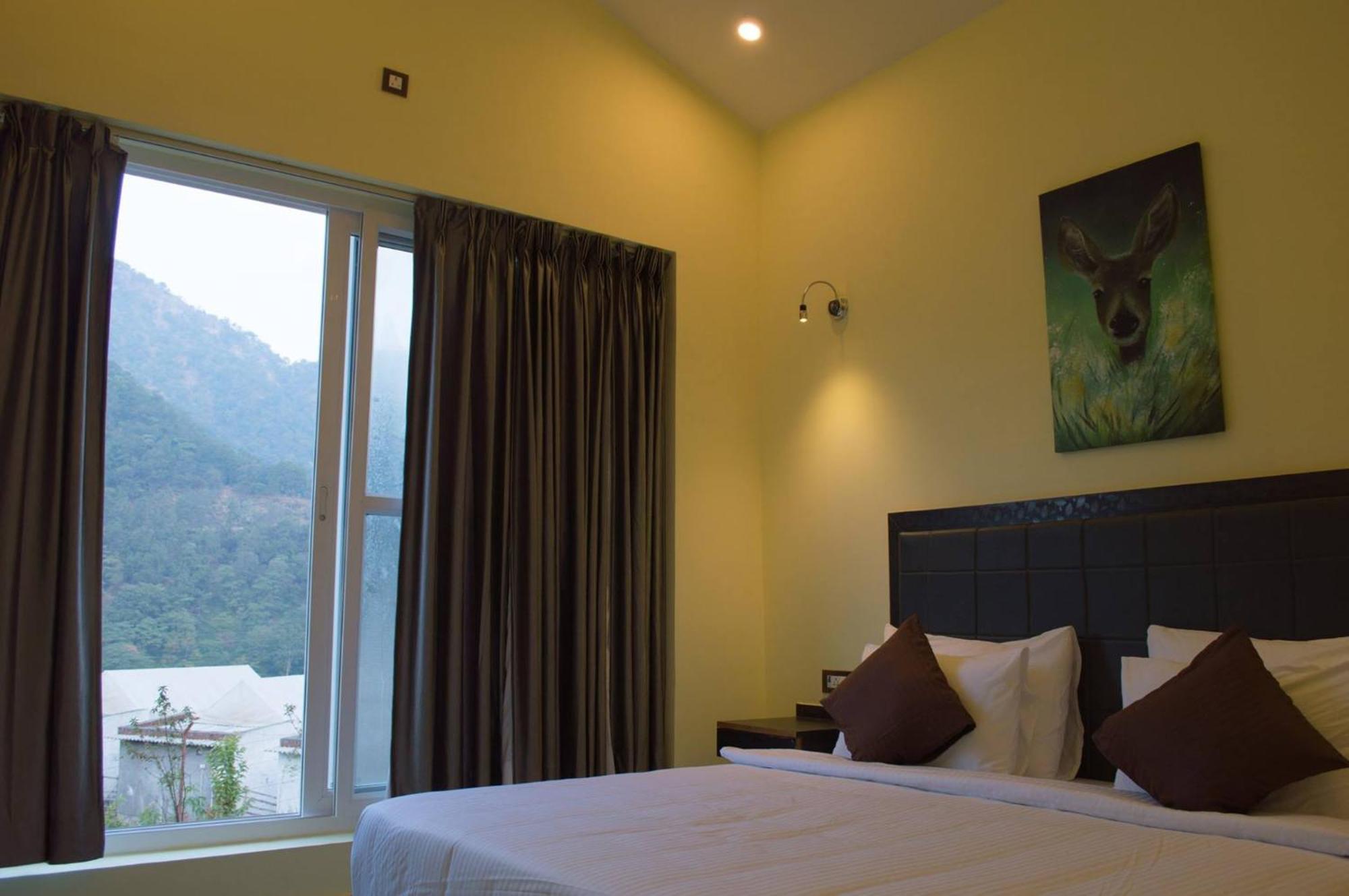 Hotel Golden Heritage Pahalgam Luaran gambar